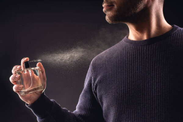 La Mode et le Top Parfum Homme : L’Alliance Parfaite entre Style et Élégance